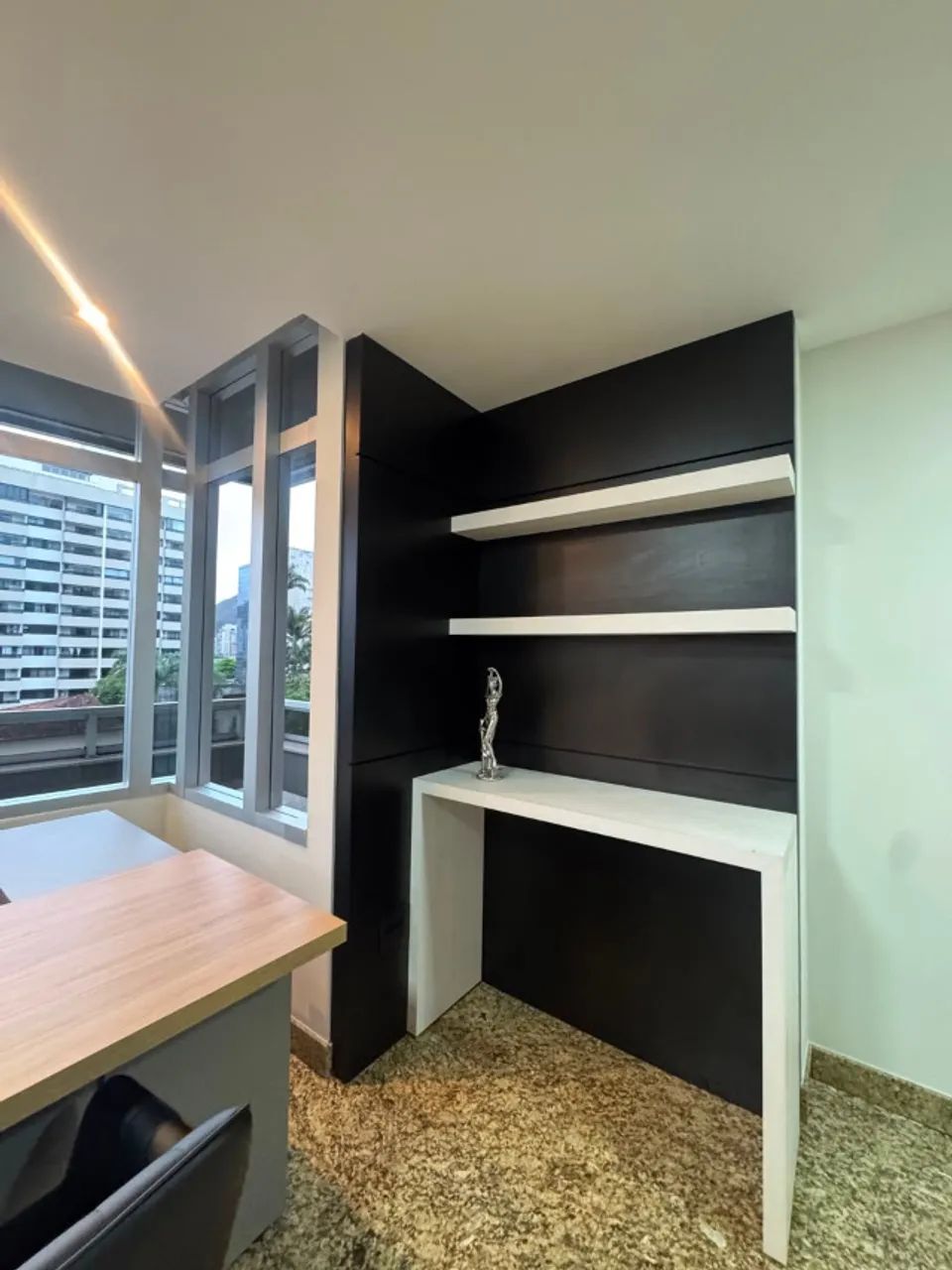 OPORTUNIDADE SALA COMERCIAL NA PRAIA DA COSTA!!