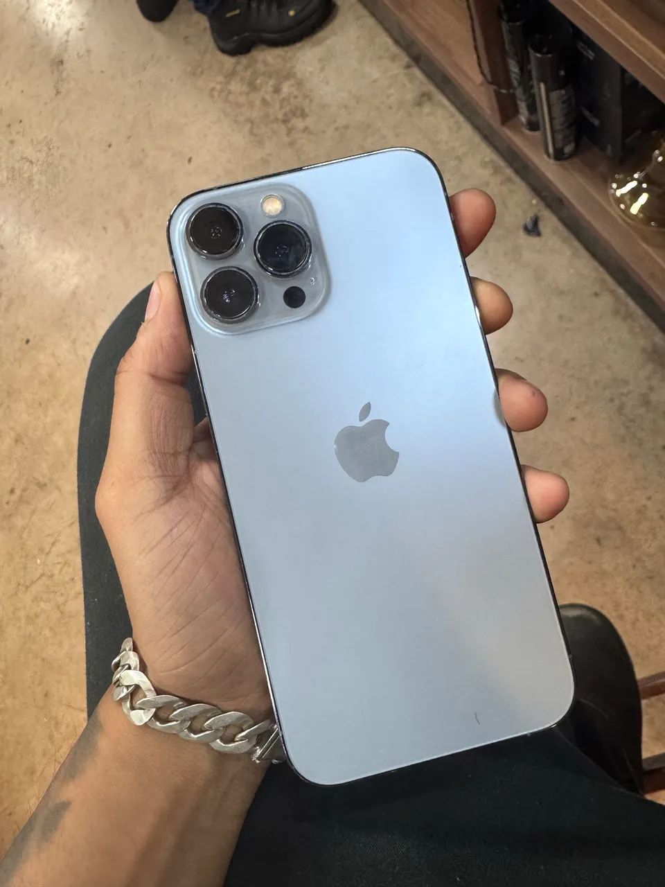 iPhone 13 Pro Max com defeito - Foto 3