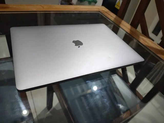 MacBook Pro 16 - 2019 - Modelo A2141 - Foto 2