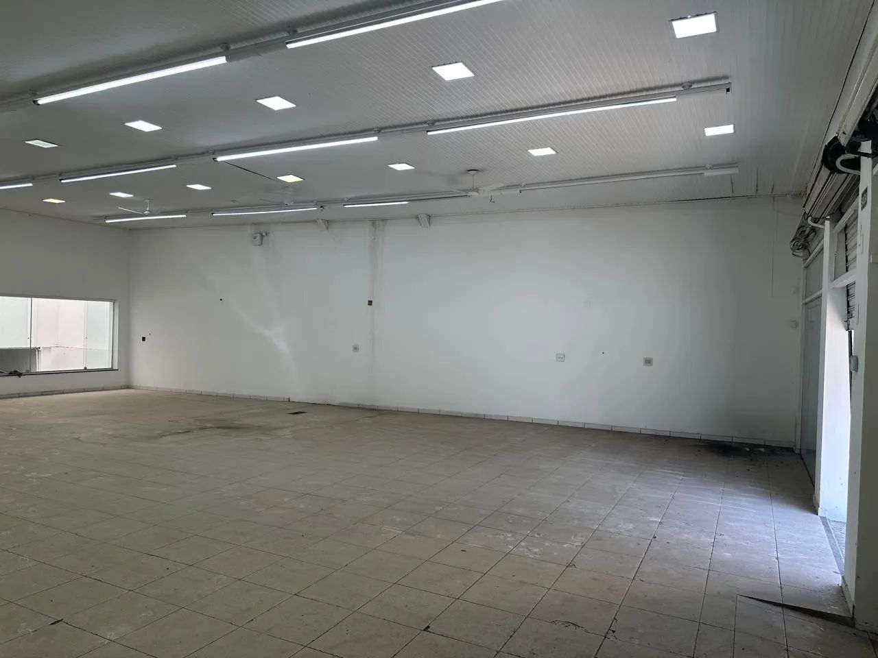 Salão Comercial para Locação em Limeira, Centro, 2 banheiros - Foto 3