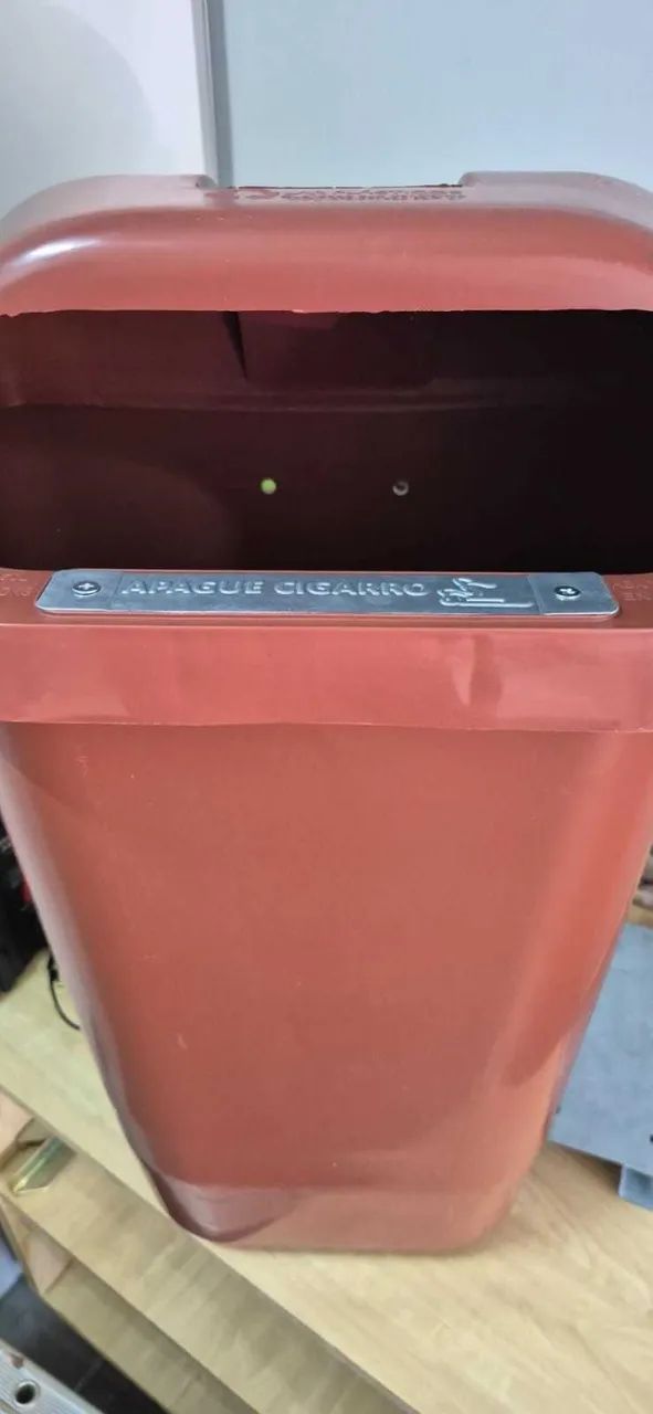 Lixeira Plástica para Suporte 50 Litros Marrom - Foto 4