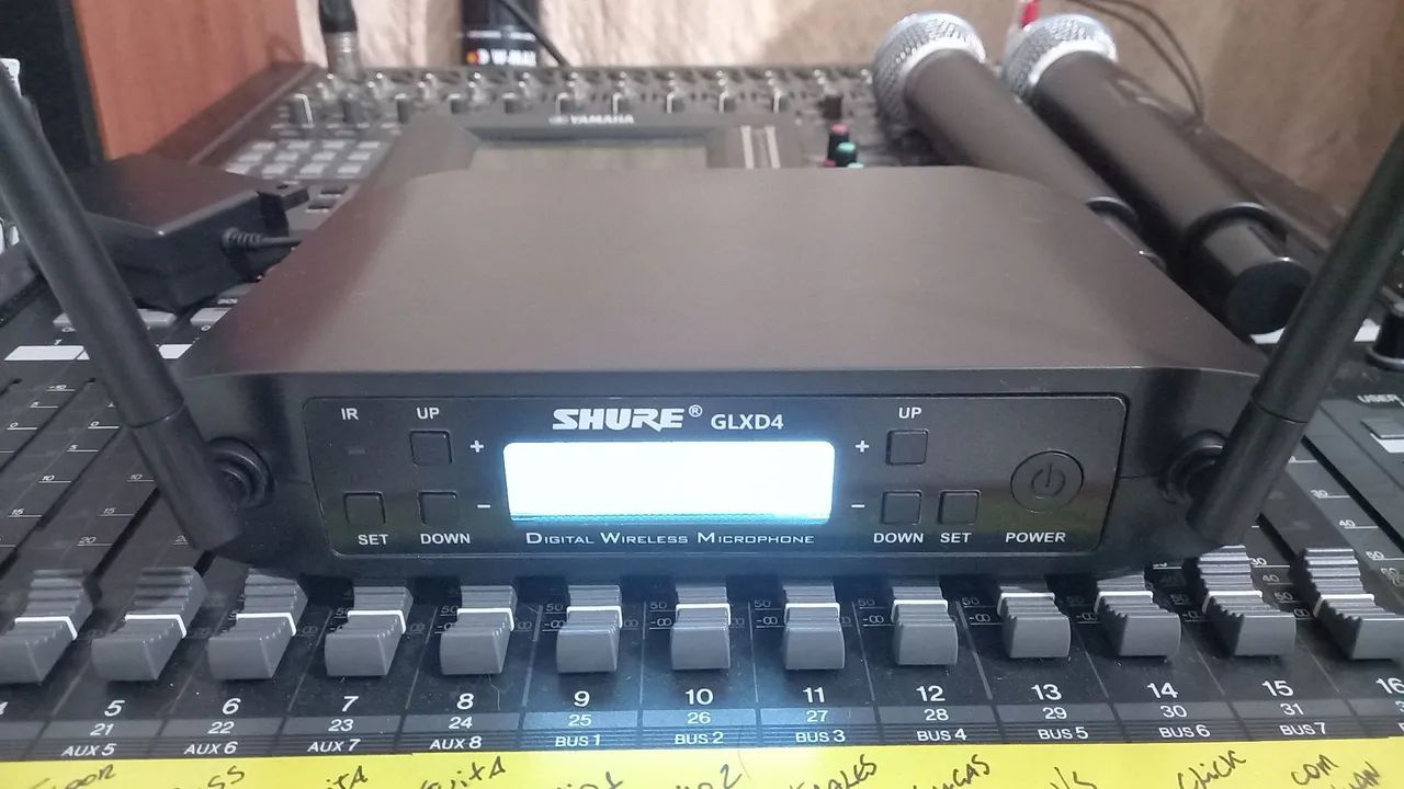 Microfone Shure sem fio  - Foto 3