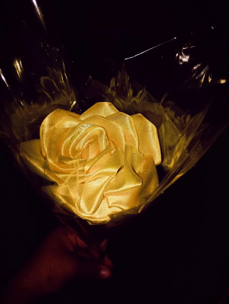 Uma unidade de rosa cetim - Foto 5