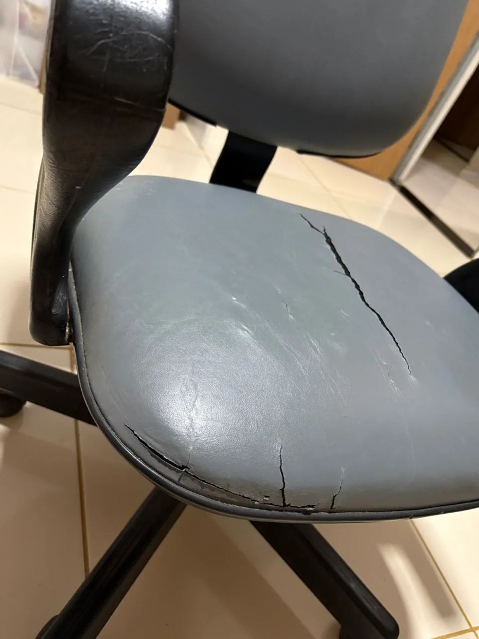 Cadeira de escritório  - Foto 2