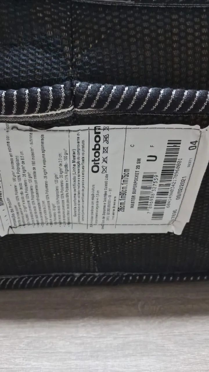 CAMA BOX + COLÇHÃO QUEEN  PERFEITA SEMINOVA - Foto 3
