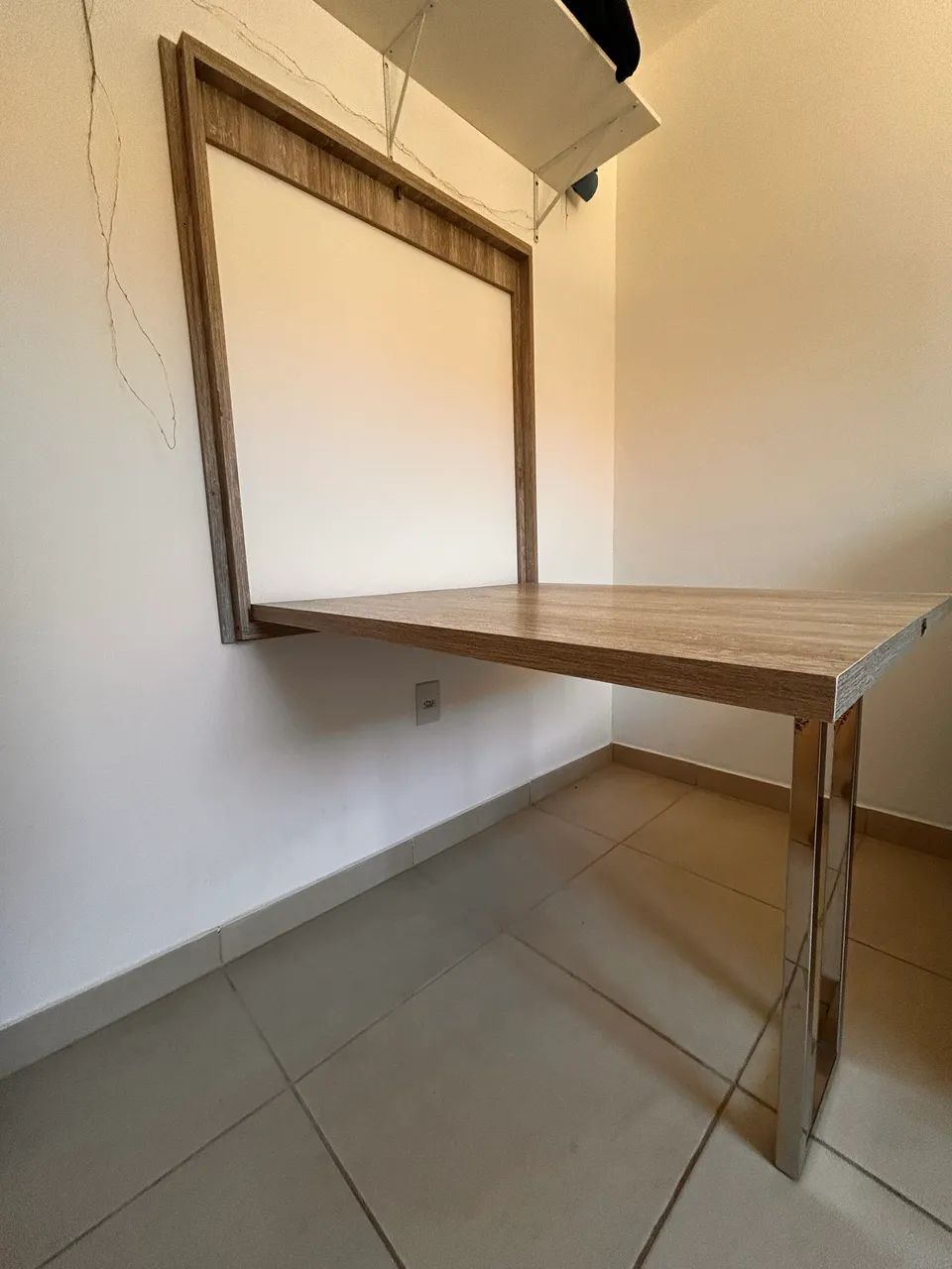 Mesa Dobrável Retrátil de parede - 108 x 96 cm | Excelente Estado - Foto 2