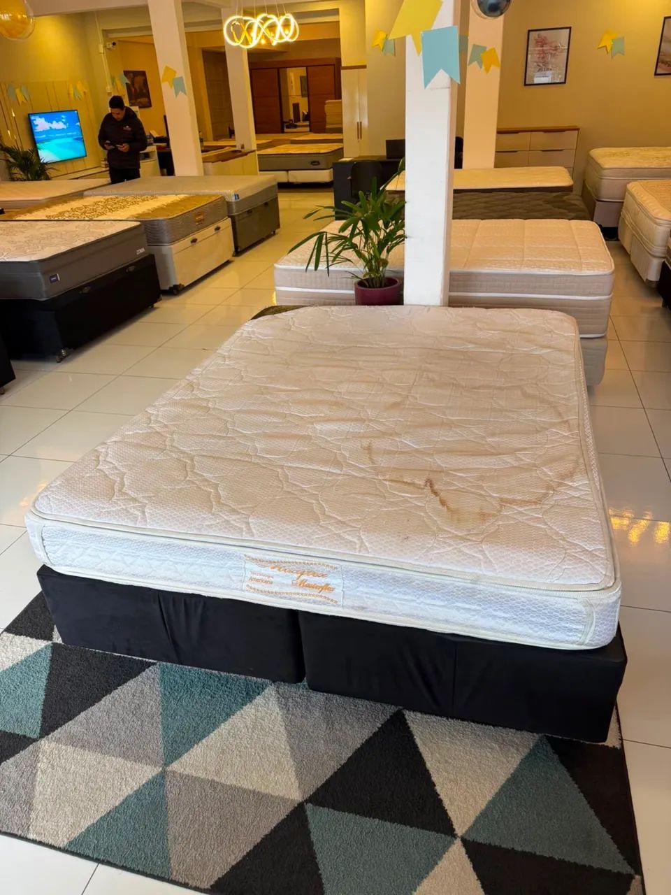 Cama box Casal MAXFLEX USADO QUEEN - Entrego! 
