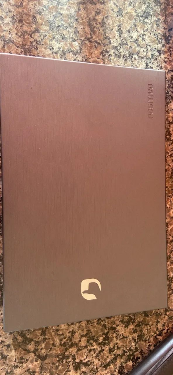 vendo notbook marca positivo