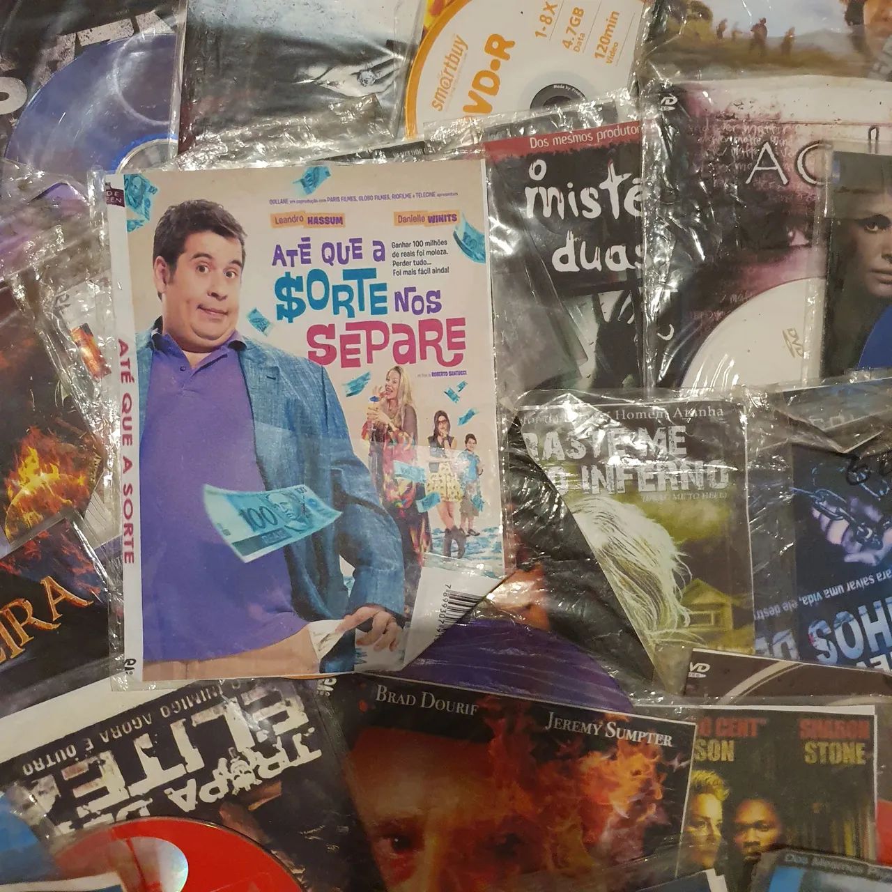 Lote com mais de 100 CDs DVDs de Filmes - Foto 2