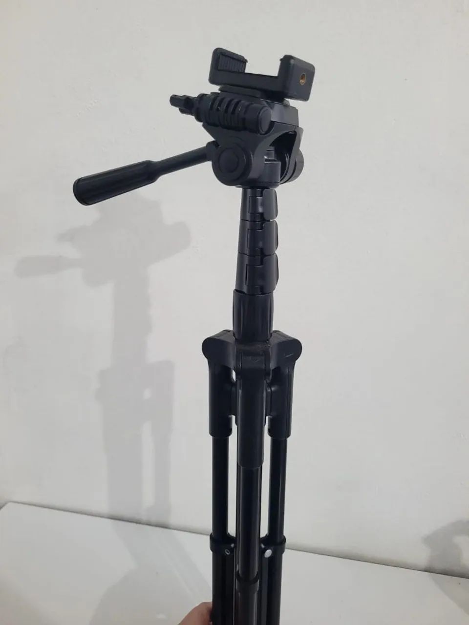 Tripé profissional para câmera e celular - Foto 3