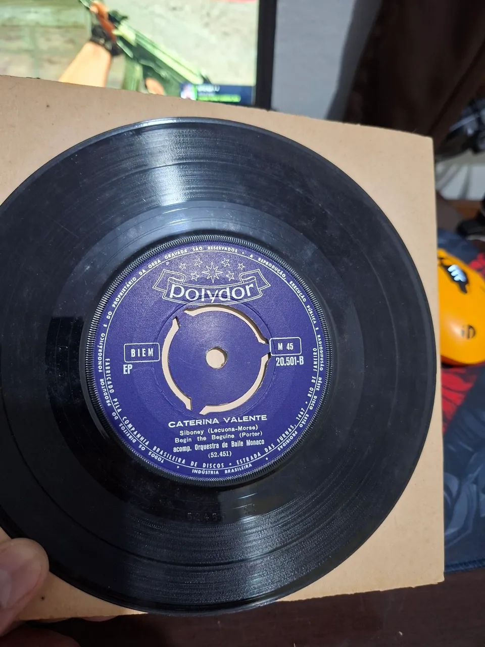 Caterina Valente - The Breeze And I compacto 7" - Foto 3