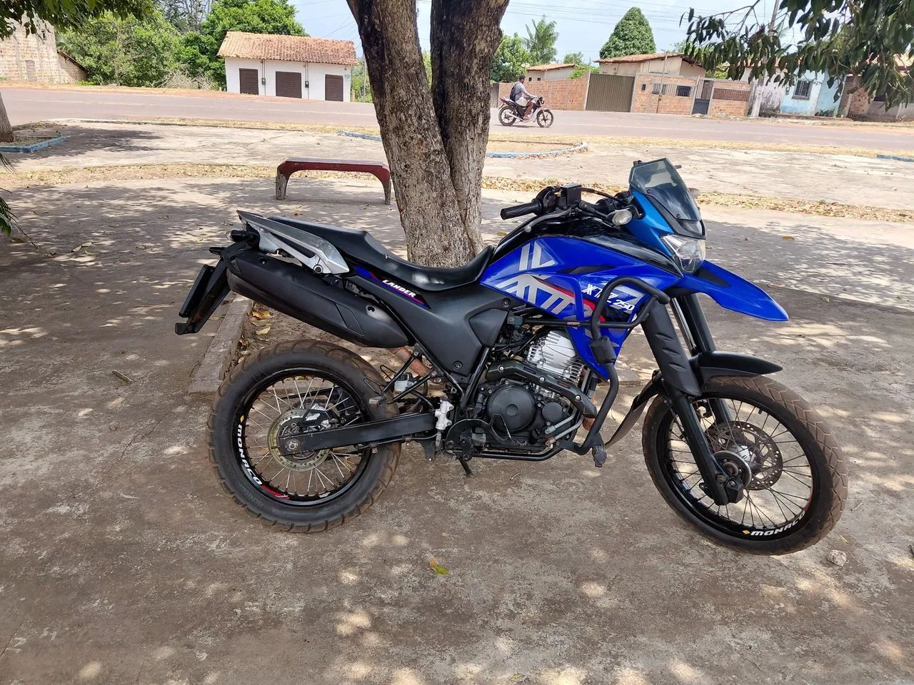 Lander 250