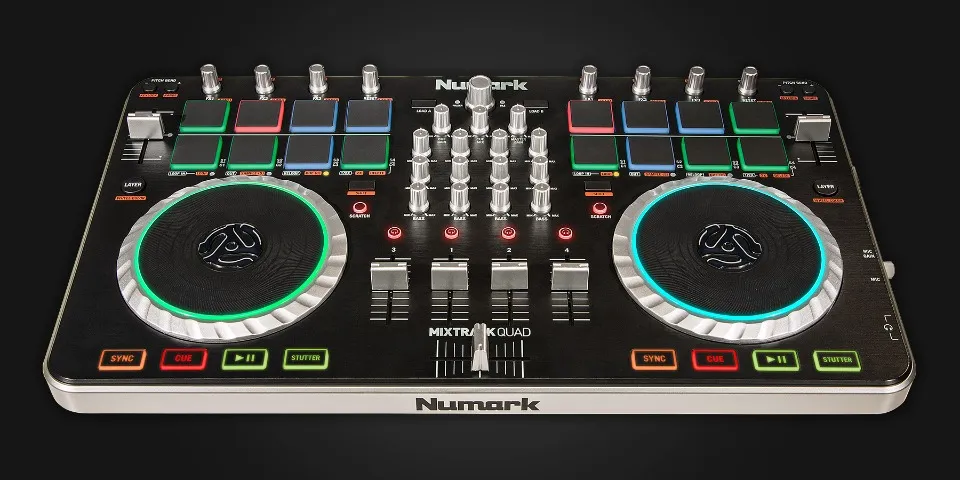 Controladora dj Native Traktor Kontrol S2 MK3 - Instrumentos