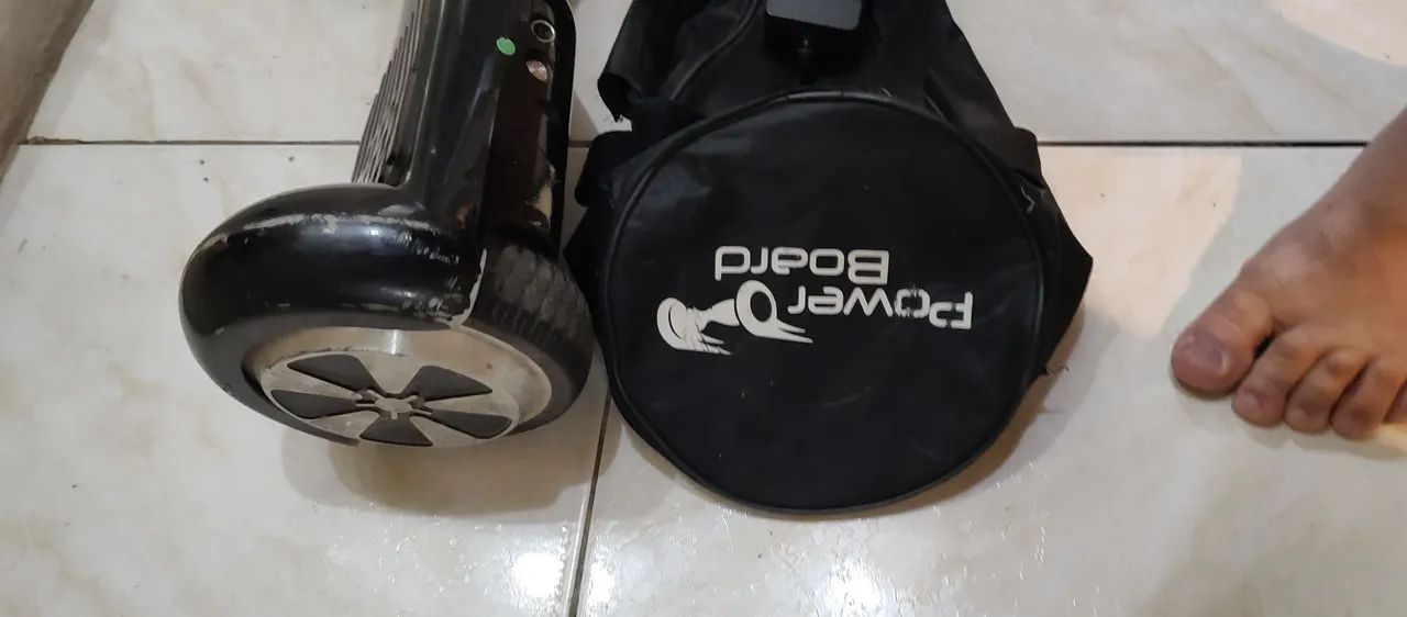 Hoverboard Skate Elétrico Smart Balance Wheel 6,5 Polegadas Led Azul - Preto Usado  - Foto 3