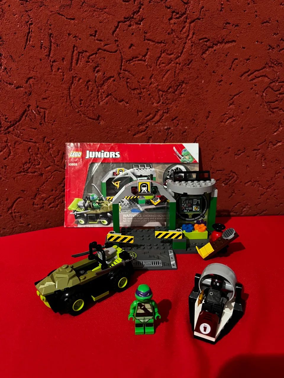 LEGO Juniors Tartarugas Ninja: Esconderijo (Turtle Lair) 10669