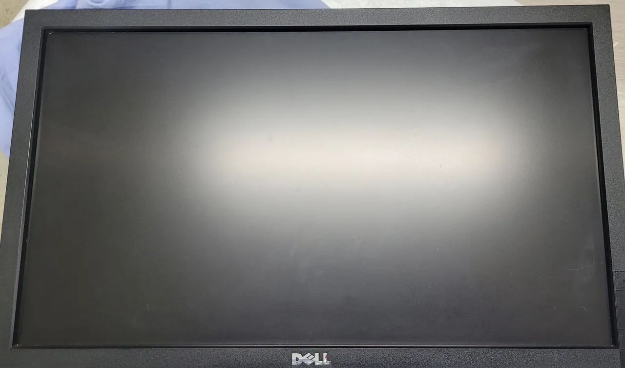 Monitor Dell 22" Vga/DVI com Suporte Giratorio