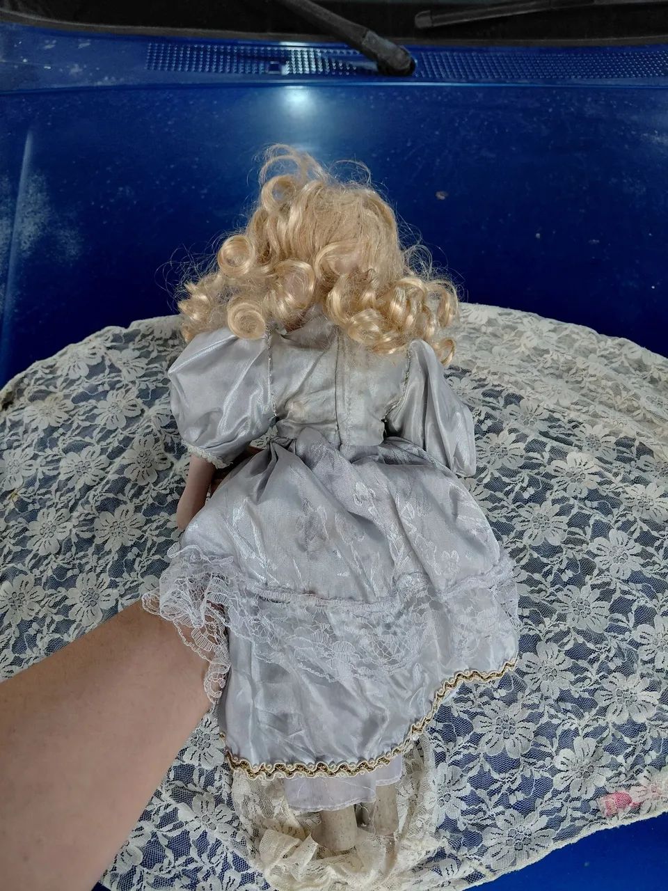 Boneca de porcelana 40cm - Foto 3