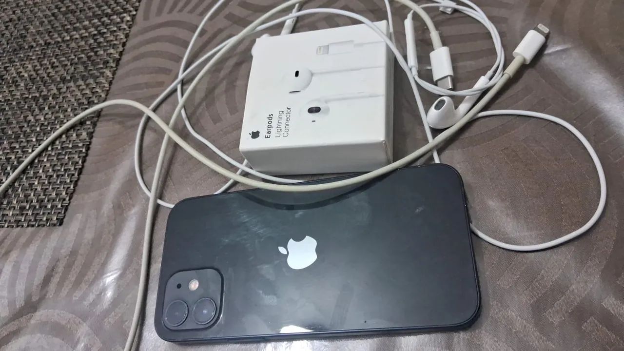 IPHONE 12 com acessórios original 