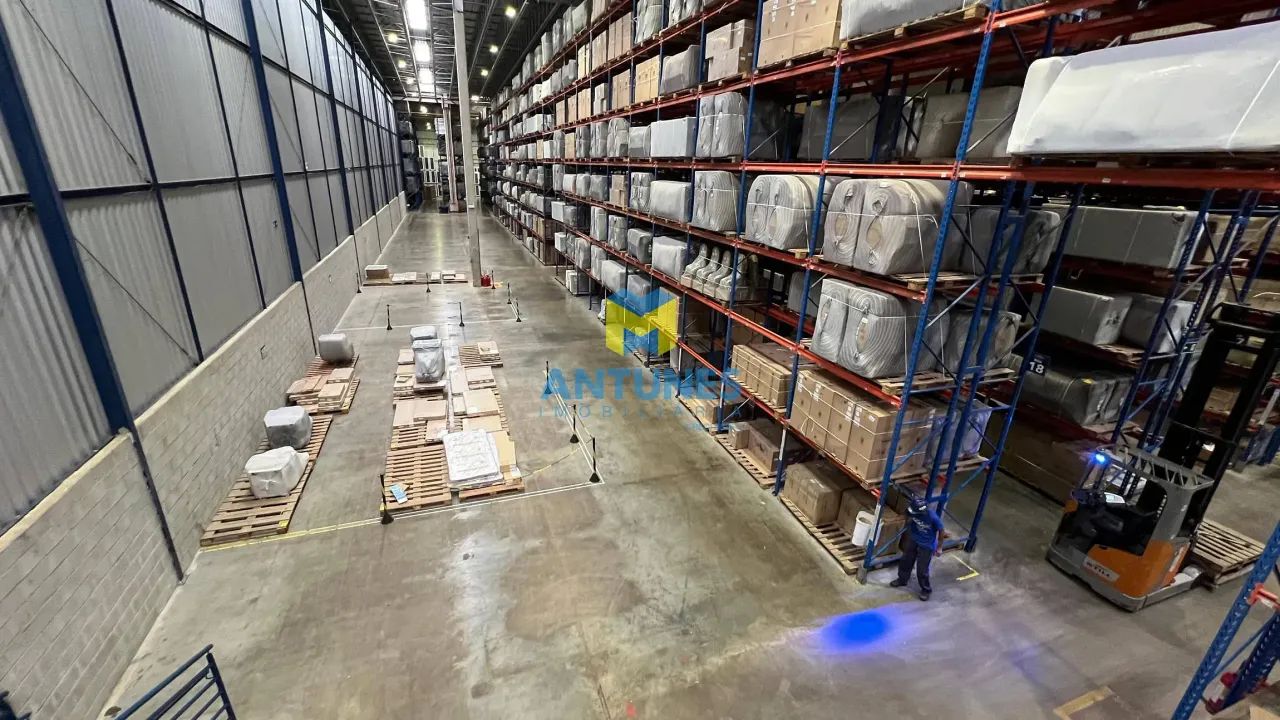 Alugue Galpão em Condomínio Logistico com 12.000m², doca e pé direito de 12m - Foto 11