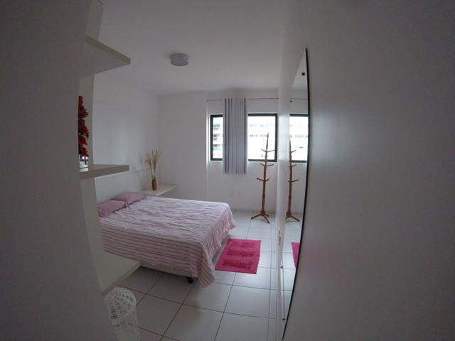Quarta e sala a 50 metros da praia - Foto 12