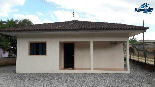 Casa de alvenaria no bairro itoupava açu em schroeder.