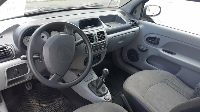 Clio 2010. 11.800 - Foto 5