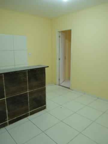 Alugo apartamento compacto. R$600,00 - Foto 2
