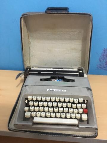 Maquina de escrever - Foto 5