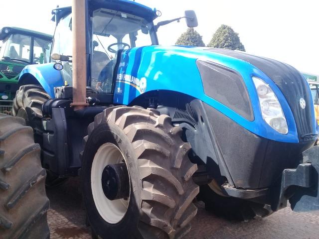 Trator New Holland T8