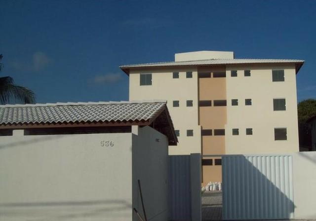 Apartamento com 2/4 em Pitangueiras