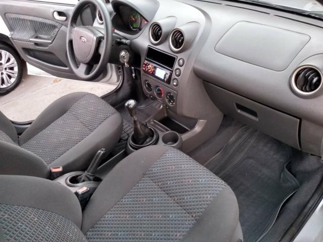 Fiesta Ano 2005 9.800,00 Avista - Foto 3