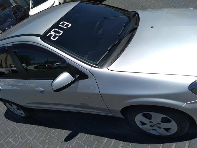 Celta lt 4 portas DIREÇÃO HIDRÁULICA baixo km totalmente original placa a - Foto 17