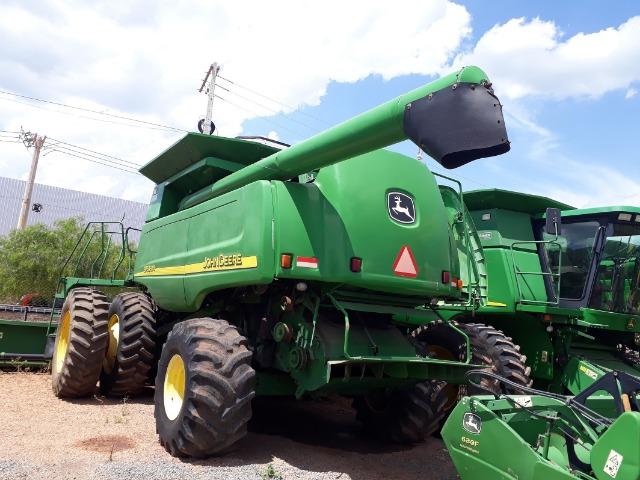 Colheitadeira de Grãos John Deere 9750 - Foto 3