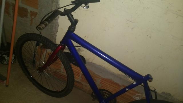 Vendo bicicleta aro 26 - Foto 2