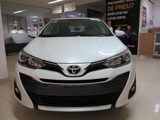 TOYOTA YARIS SEDAN XLS AT 19/20 - Foto 2