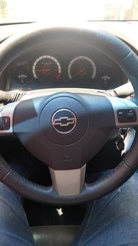 Carro impecável