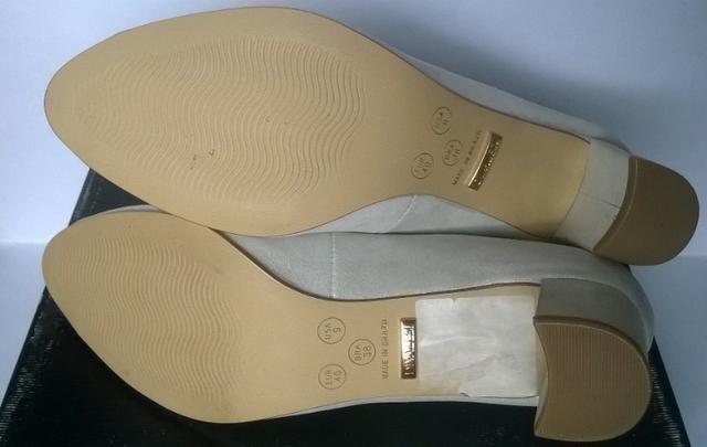 Sapato Peep toe prata marca Divalesi couro puntini nº38 usado, mas em perfeitas condições - Foto 2