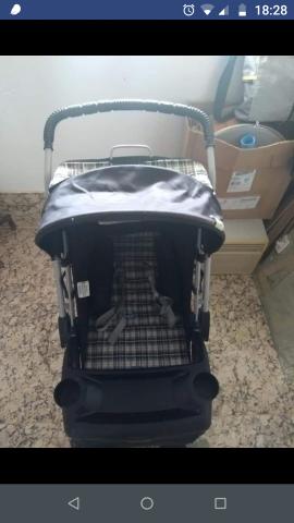 Carrinho com BB conforto e canguru