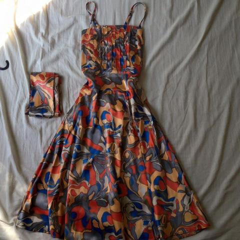Vestido de cetim - Foto 2