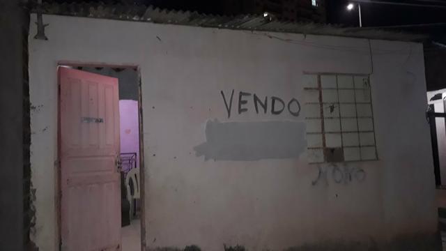Vende-se esta casa no Ipase de baixo ao lado do Shopping da ilha e