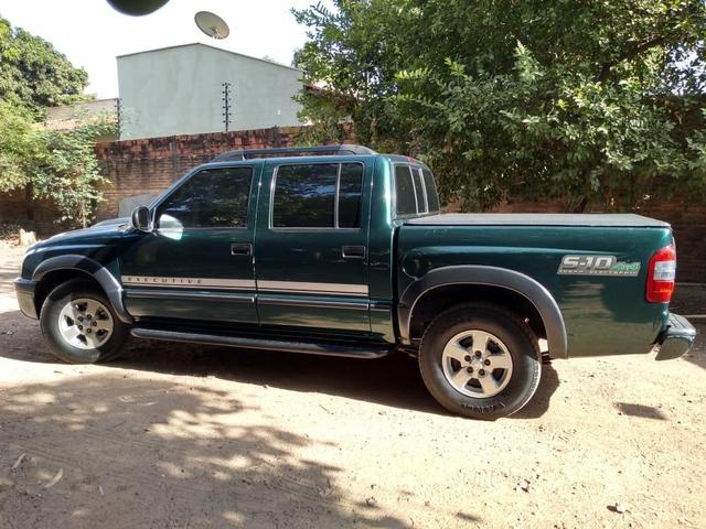 Vende-se caminhonete S10