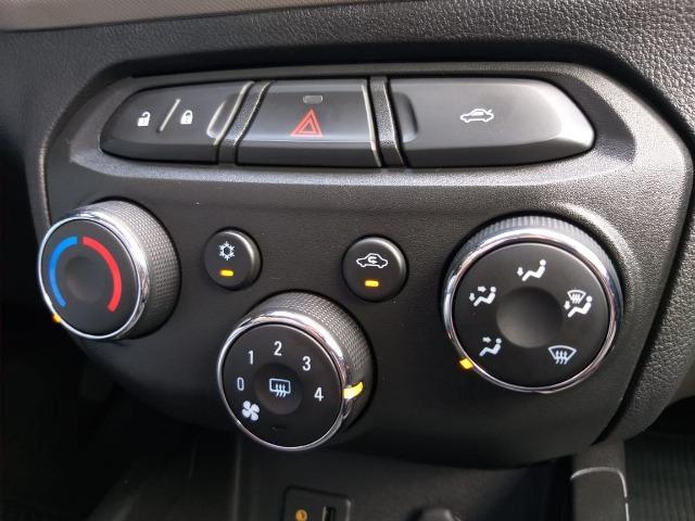Chevrolet Prisma 1.0 mec - Foto 9