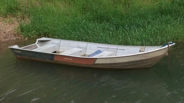Conjunto barco com motor 15Hp