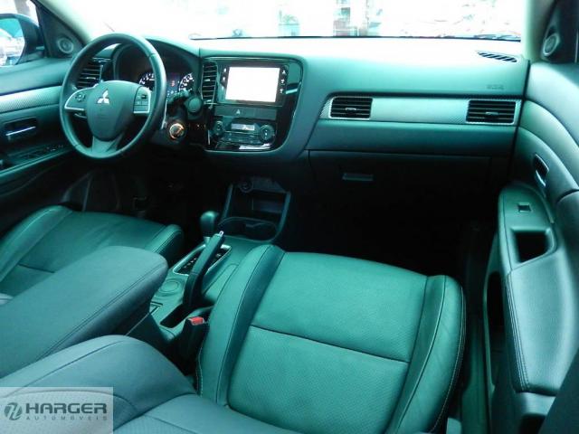 Mitsubishi Outlander 2.0 - Foto 6
