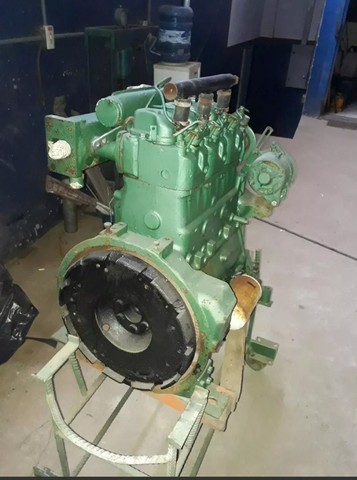 Motor mwm 229 3 cilindros 45 HP