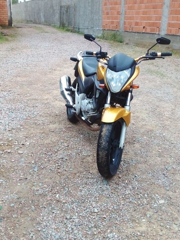 VENSO CB 300 2010