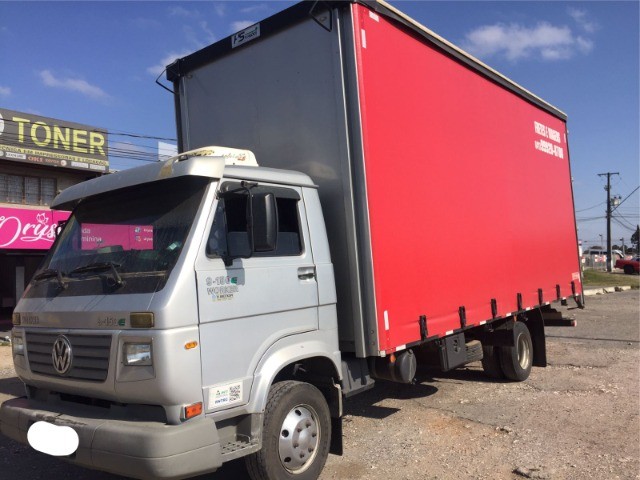 VENDE-SE CAMINHÃO VOLKSWAGEN 950