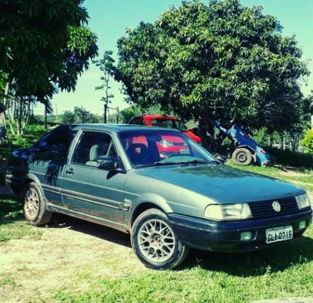 VENDO OU TROCO SANTANA GLS