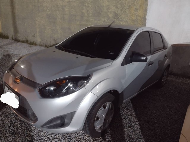 FIESTA SEDAN 1.6