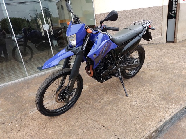 MOTO LANDER 250